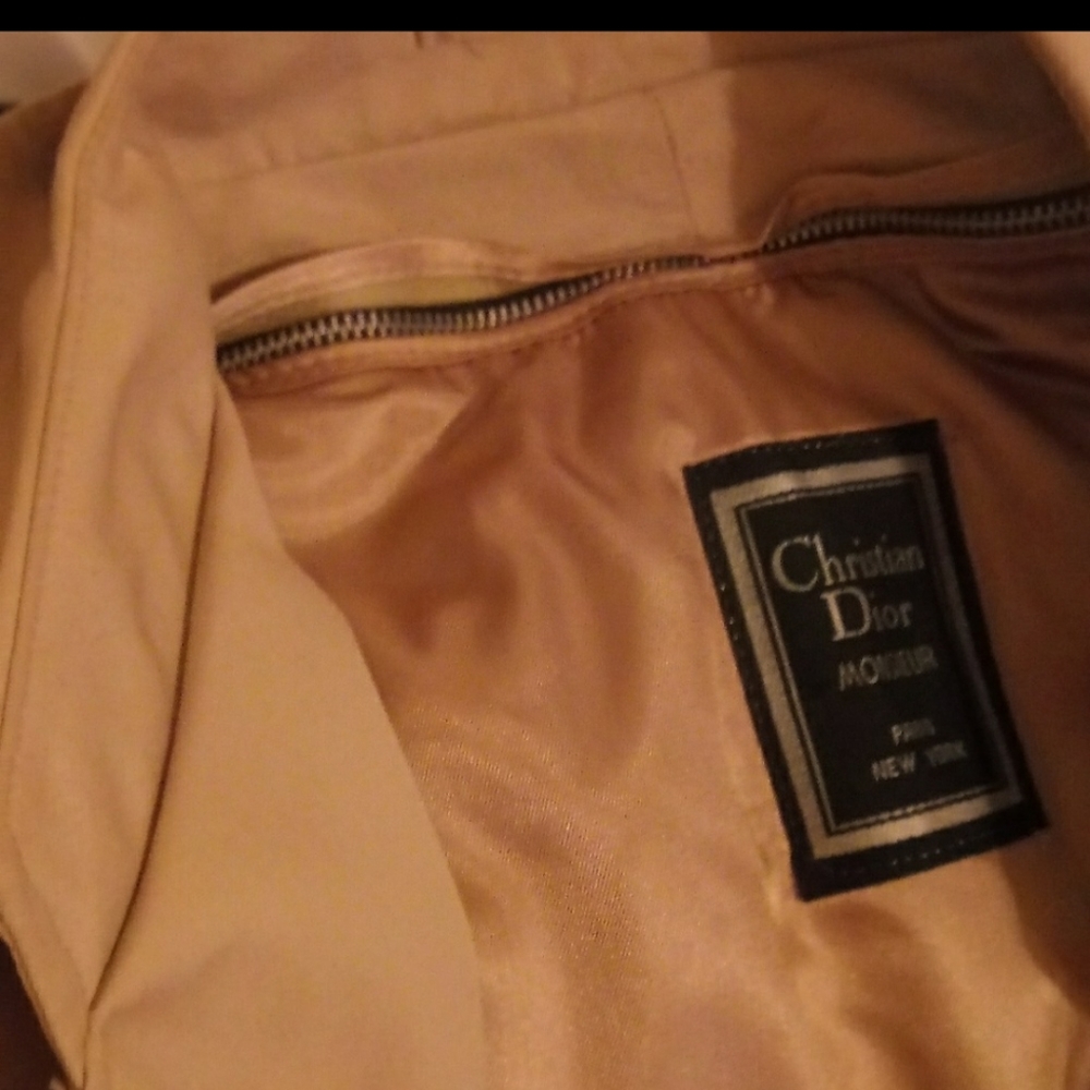 🗼CHRISTIAN DIOR!!! - Picture 3 of 7